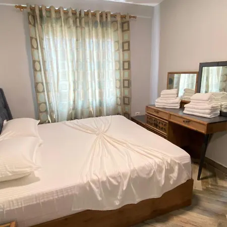 Appartement Sukaj *